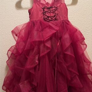 Elegant Red Ruffled Dress